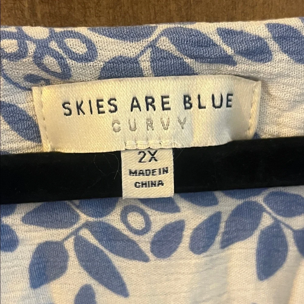 Skies are Blue Patterned Blouse - Picture 4 of 7